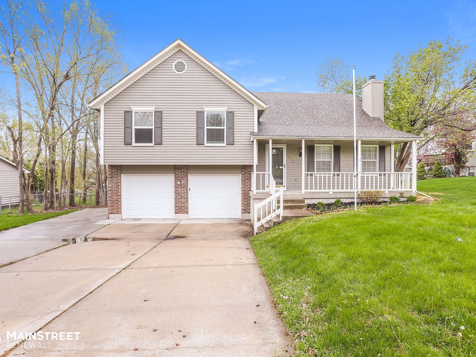 607 W Lucy Webb Rd, Raymore, MO 64083 | Zillow