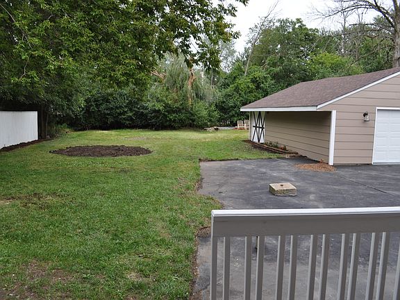 2nd image of 38819 N West Park Ave