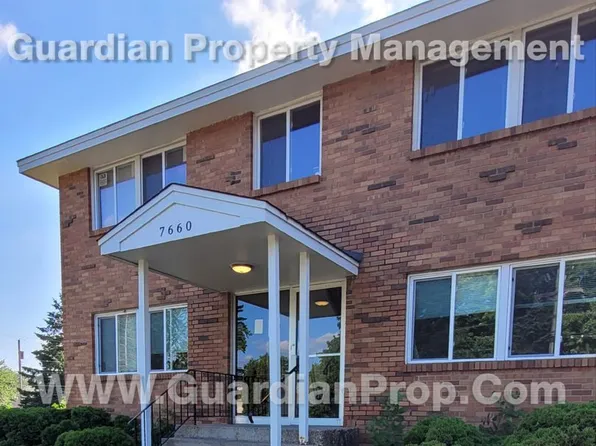 7660 Edgewood Dr, Saint Paul, MN 55112