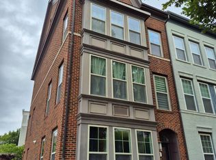251 Decoverly Dr, Gaithersburg, MD 20878