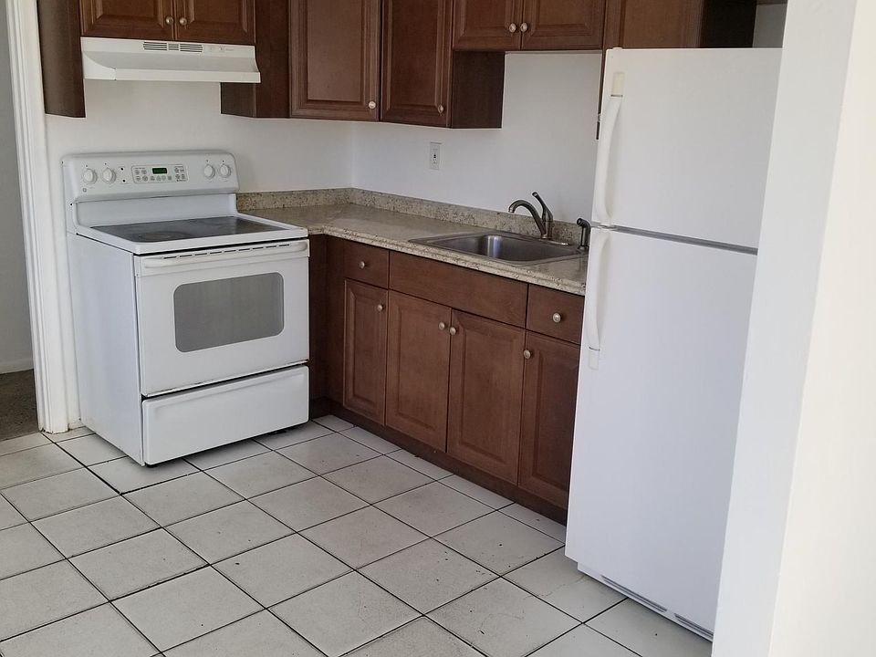1st image of 1225 NW 19th St