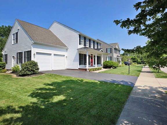 2nd image of 5521 Steele Ct