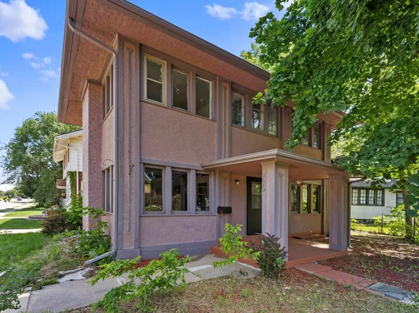 1113 N Main St, Rockford, IL 61103