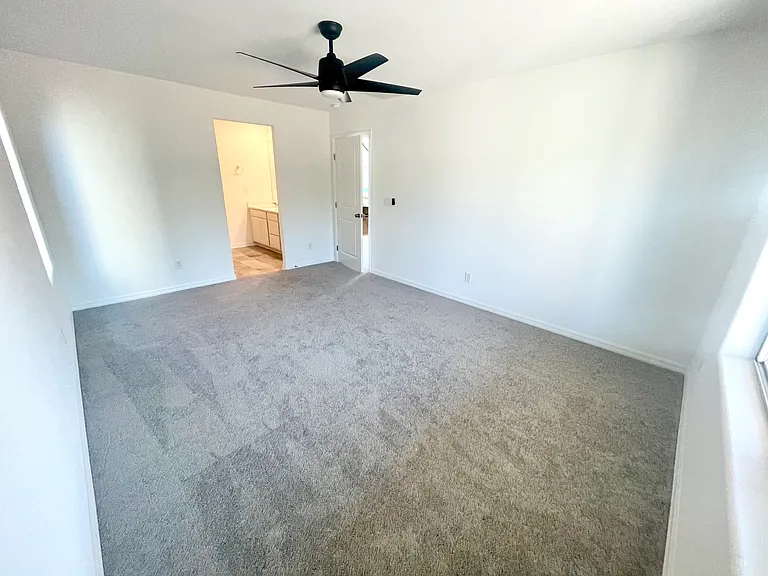 7661 Morris Plains Way — Photo 4