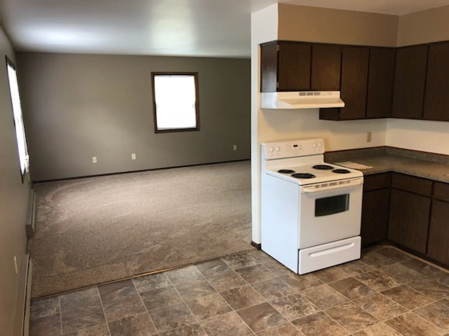 2 bed, 775 sqft, $800 — Photo 3