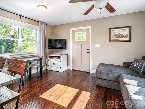 5th image of 85 New Salem Rd
