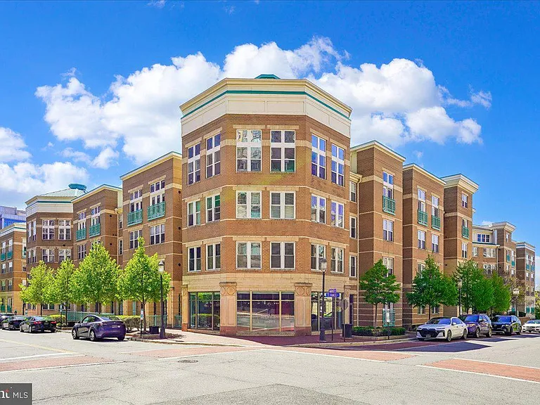 12001 Market St #T51 — Photo 36