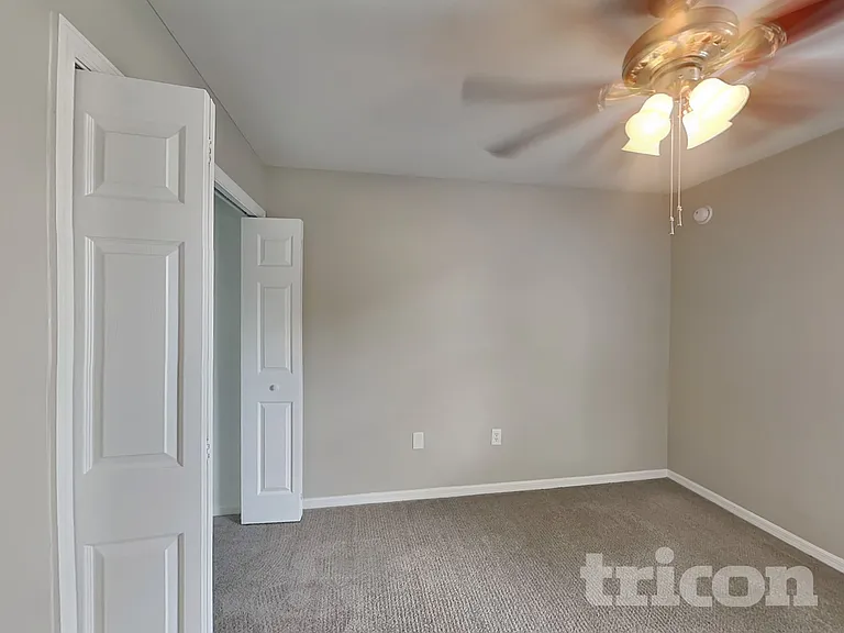 10752 Carloway Hills Dr — Photo 14