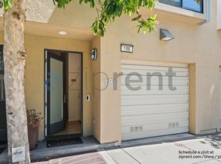 186 City Limits Cir, Oakland, CA 94608