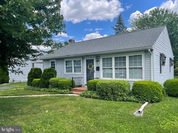 711 Locust St, Wrightsville, PA 17368