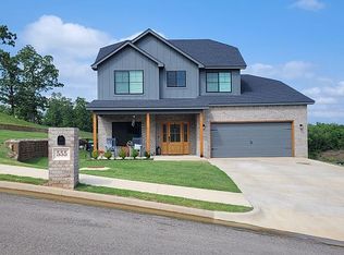 555 Woodlands Dr, Tahlequah, OK 74464