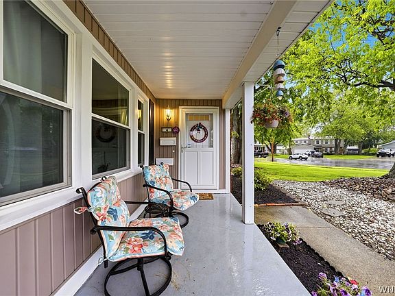 5th image of 4 Woodward Ct