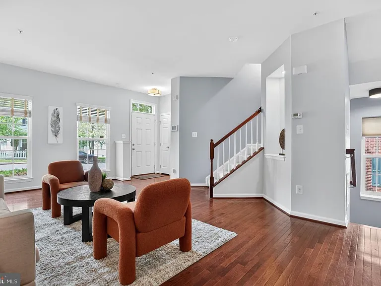 2624 Saint Marys View Rd — Photo 3