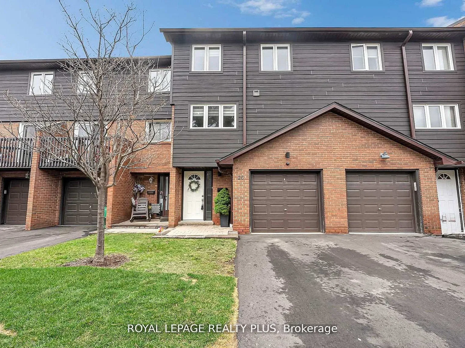 4 bed, $3,900 — Photo 2
