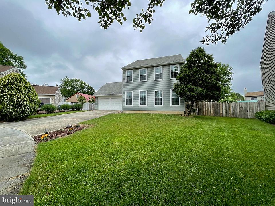 1st image of 116 Moors Ct