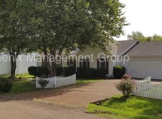 114 Weatheridge Dr, Jackson, TN 38305