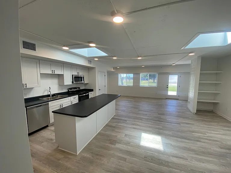 Stoddard Place Apartments — Photo 5