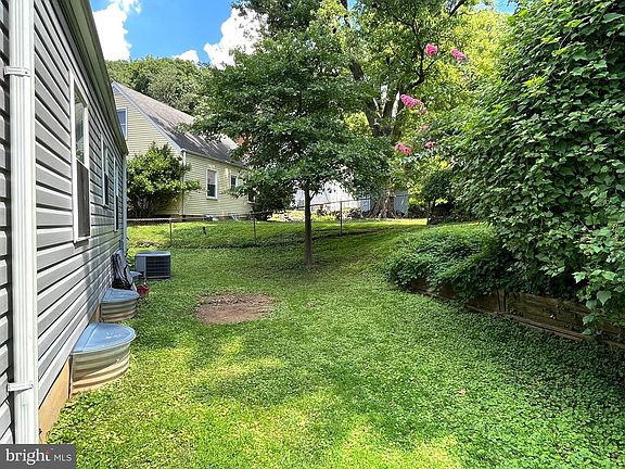 4th image of 3404 Ferndale St