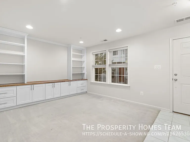 7207 Barry Ln — Photo 26