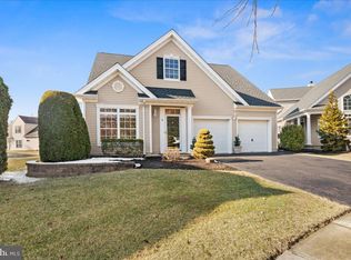 9 Mistflower Ln, West Windsor, NJ 08550