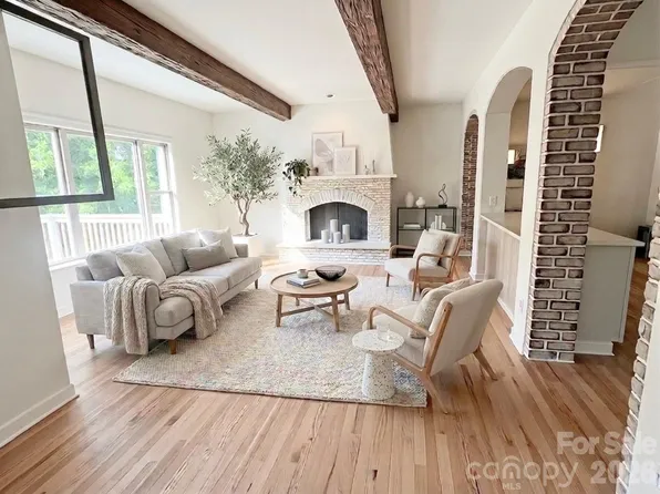 13033 Asbury Chapel Rd, Huntersville, NC 28078