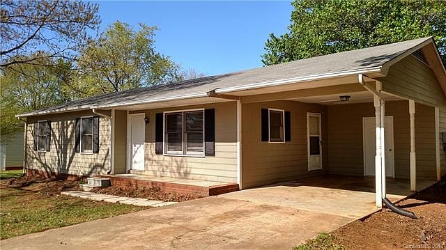 1st image of 109 Brookhollow Dr