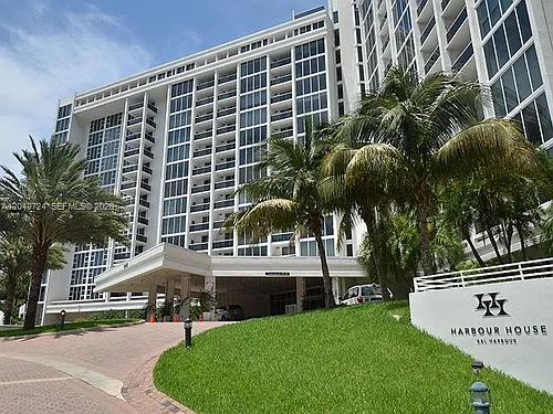 10275 Collins Ave Photo 1