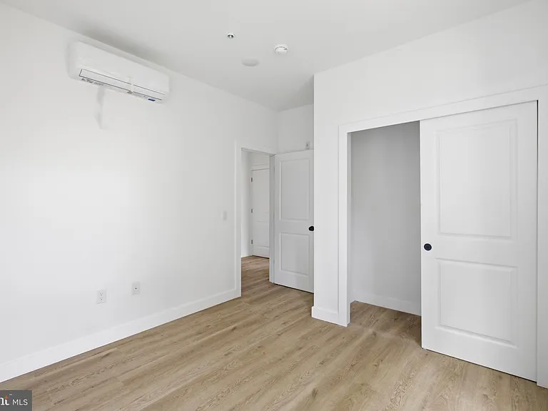 613 N Brooklyn St #7 — Photo 9