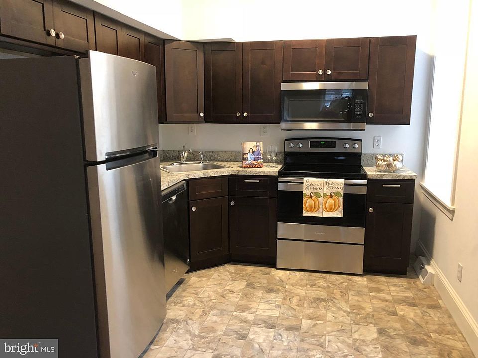 1st image of 502 W 7th St APT 4