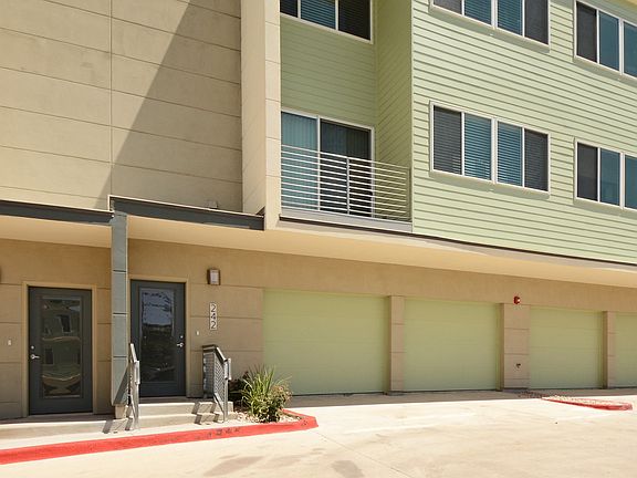 3rd image of 604 N Bluff Dr Unit 242