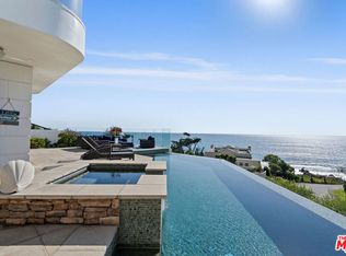 31554 Victoria Point Rd, Malibu, CA 90265