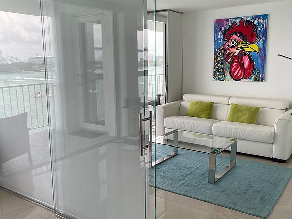5th image of 1228 West Ave APT 802