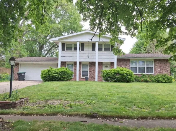 1975 Hamilton St, Portage, IN 46368