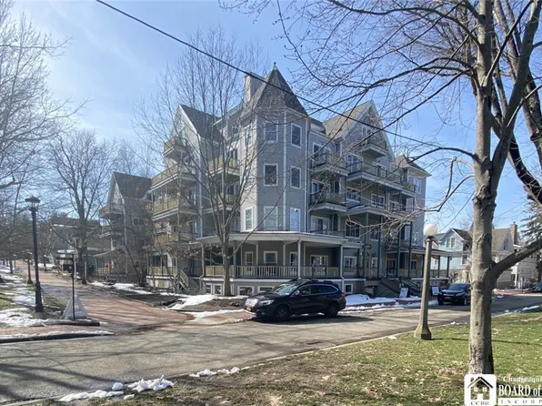 1 Pratt Ave #116, Chautauqua, NY 14722