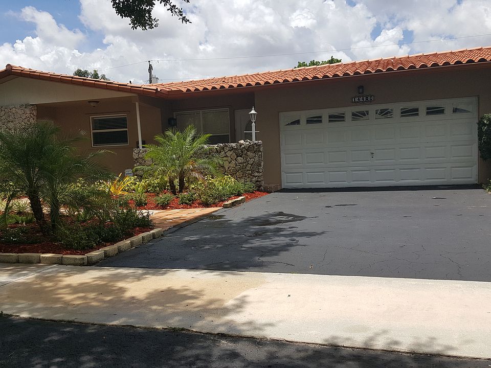 Beautiful Miami Lakes House