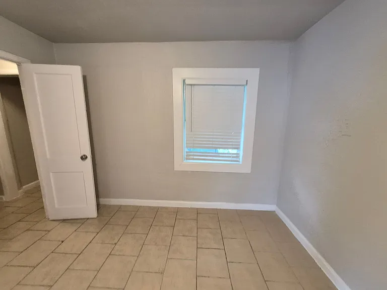 115 Caldwell St #8 — Photo 7