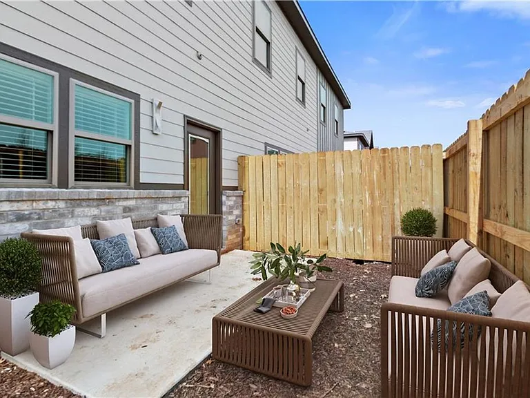404 NW Retreat Ln — Photo 20