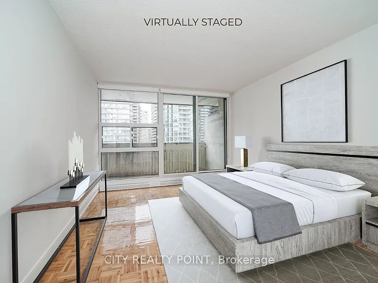 33 Isabella St #1009 — Photo 2