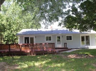 103 Shore View Dr, Chelsea, MI 48118