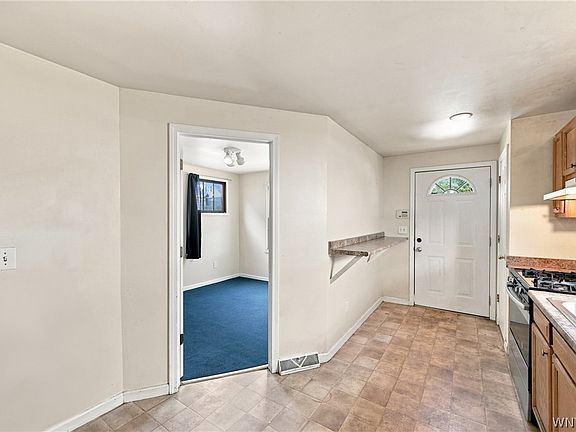 5th image of 157 Merrimac St