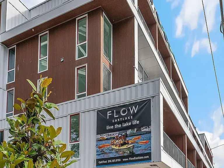 Flow Eastlake Apartments — Photo 28
