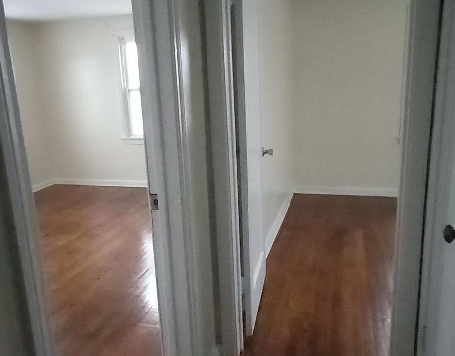 1st image of 316 E Parkland Ave