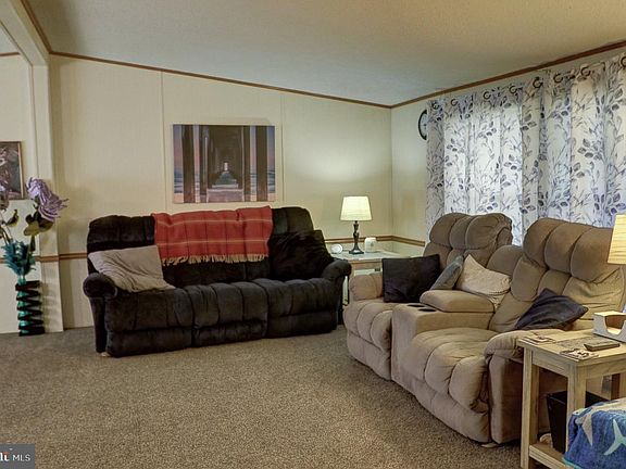 5th image of 156 Timber Crest Dr