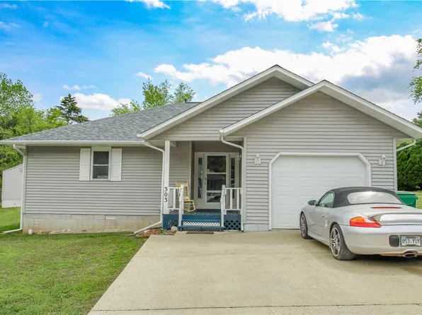 303 South St, Flippin, AR 72634