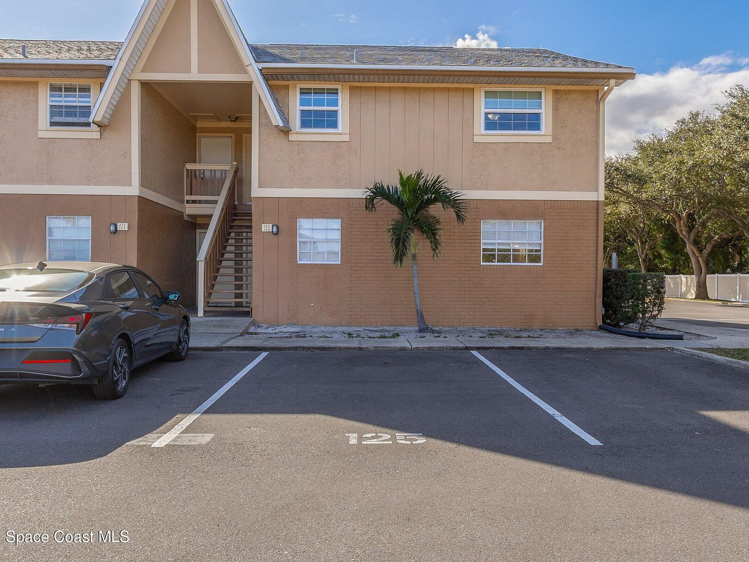 125 Bristol Ln #125
