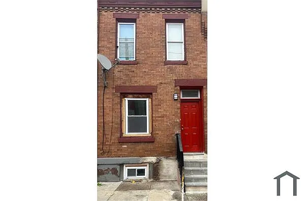 Building Photo - 2821 N Bambrey St