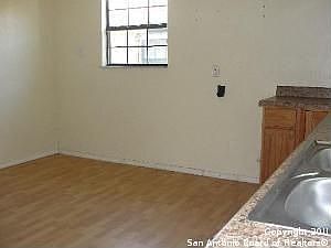 5th image of 1425 Taft St
