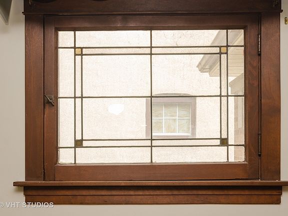 4th image of 4524 N Richmond St