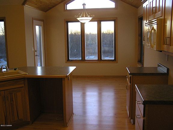 5th image of 5030 Algonquin Trl NW