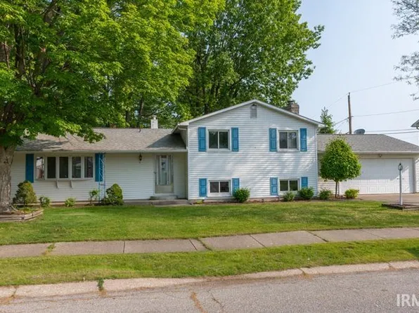 1501 Musgrave Ct, South Bend, IN 46614